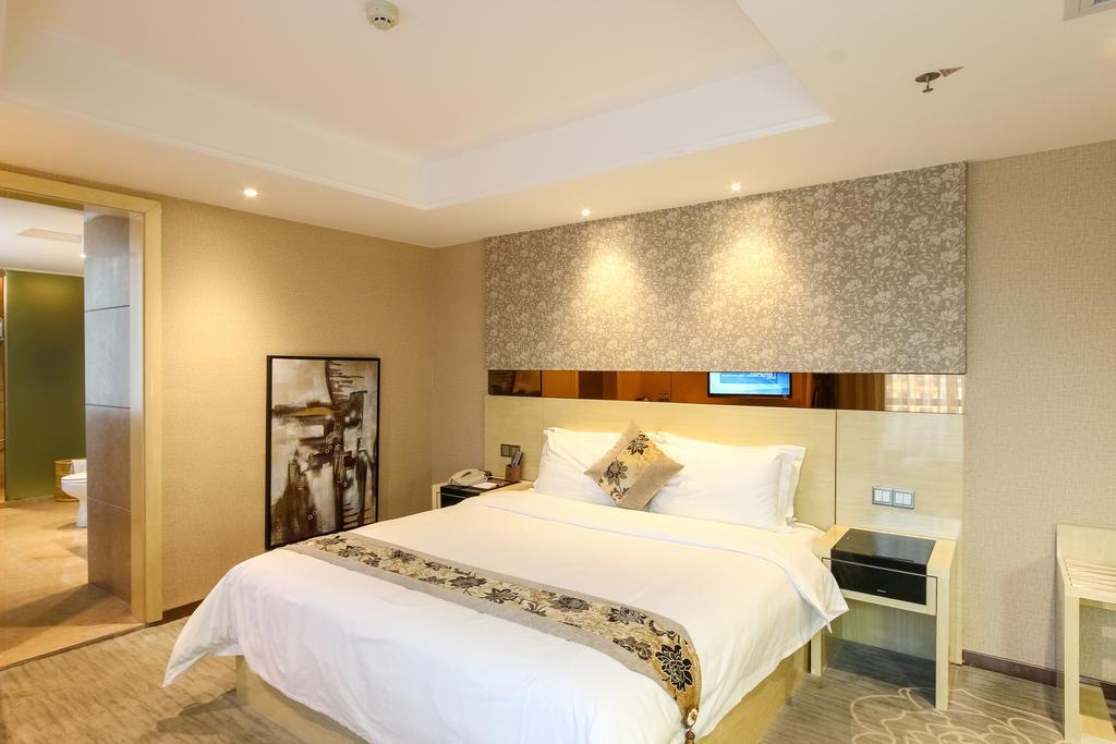 Paco Hotel Guangzhou East Railway Station Branch Экстерьер фото